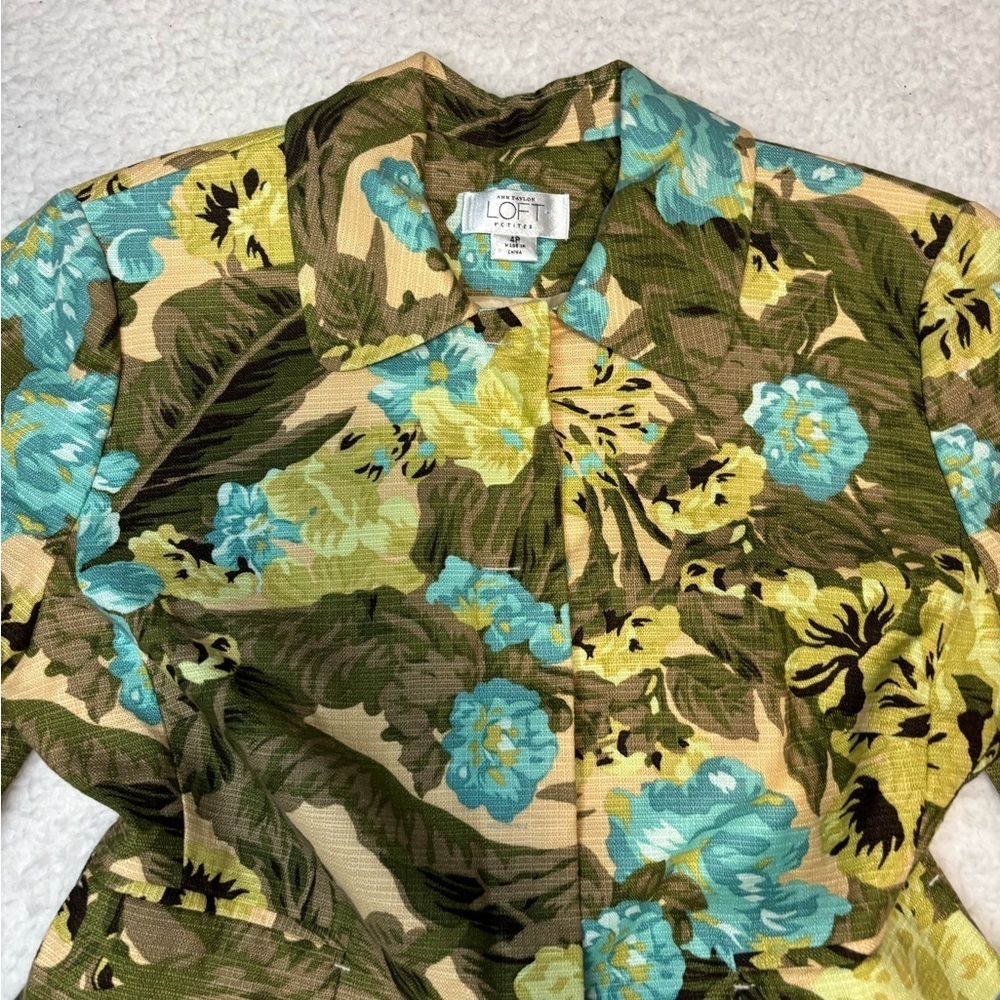 Ann Taylor Loft Women Petite Tropical Floral Print Blazer Jacket - Picture 3 of 11